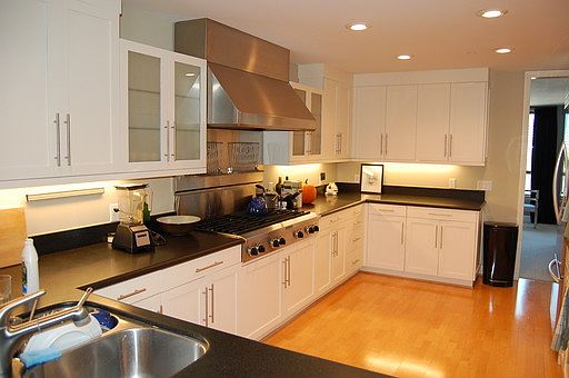 3rd image of 12218 Montana Ave APT 305
