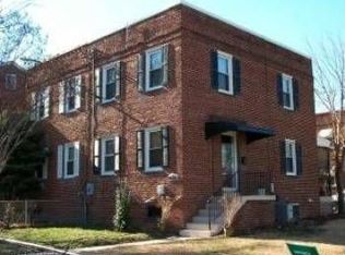 844 Delafield St NE, Washington, DC 20017