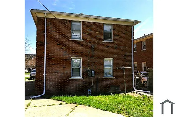 Building Photo - 18457 Hoover St #1
