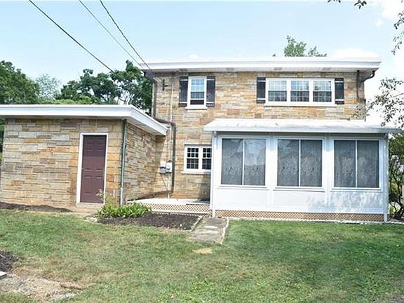 3rd image of 2129 Worthington Ave