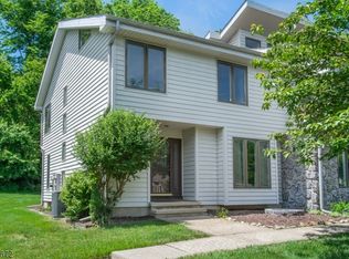 340 Cheyenne Rd, Lafayette, NJ 07848