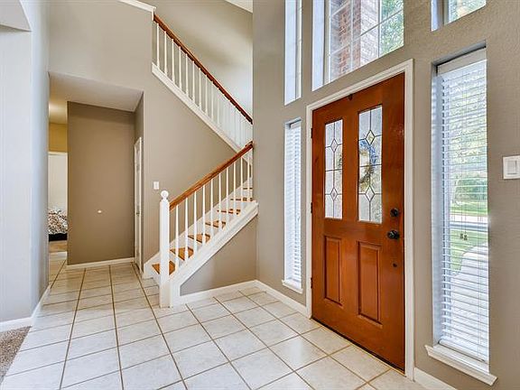 2nd image of 3513 Sandhurst Dr