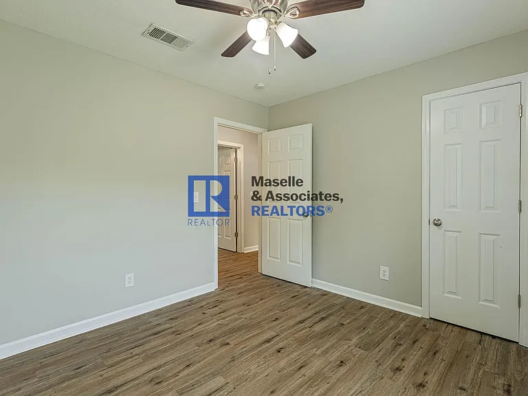 114 Fox Meadow Dr — Photo 25