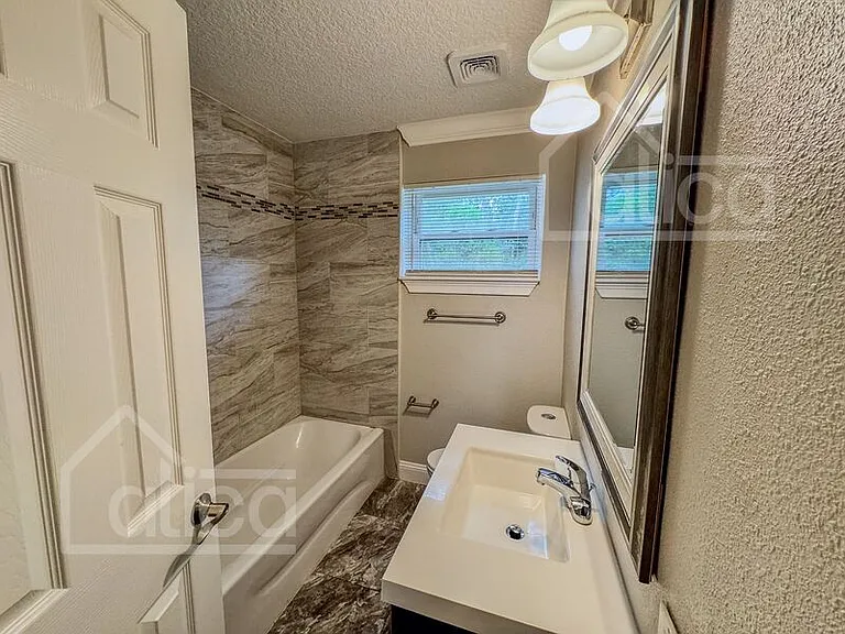 2845 Holly Point Dr — Photo 16