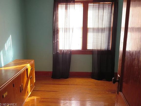 5th image of 5395 E 111th St