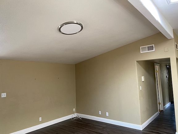 3rd image of 744 Lakefair Dr