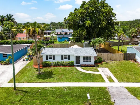 11650 Dahlia Drive, Royal Palm Beach, FL 33411