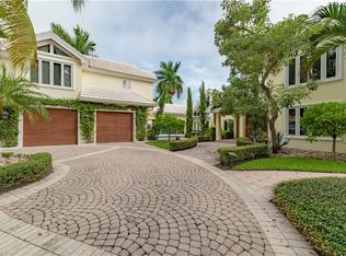 883 Galleon Dr, Naples, FL 34102