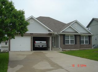 1113 Pleasant Hill Dr, Platte City, MO 64079
