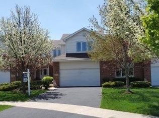 10633 Canterbury Dr, Mokena, IL 60448