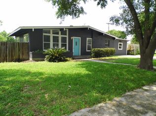 402 Sprucewood Ln, San Antonio, TX 78216