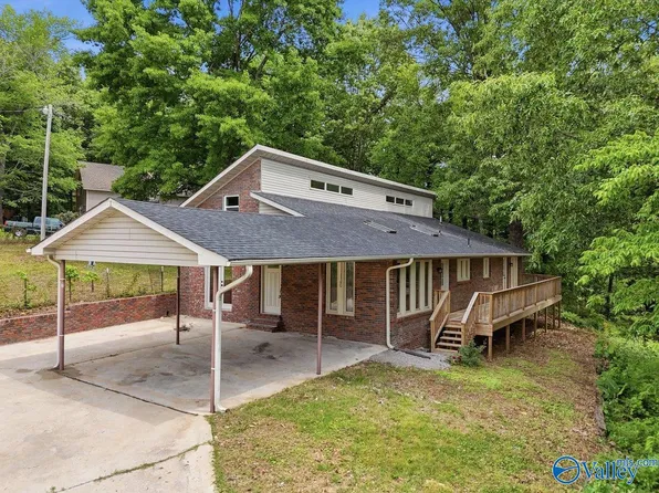 9771 Sgt Holden Ln, Athens, AL 35614