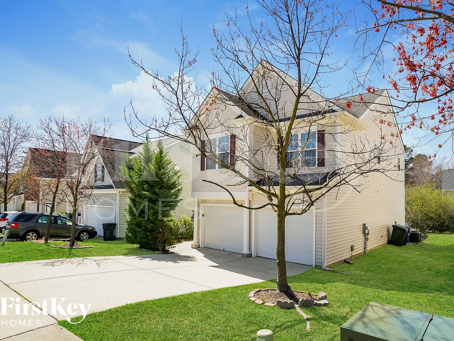 3 bed, 2.5 bath, 1872 sqft, $2,255 — Photo 2