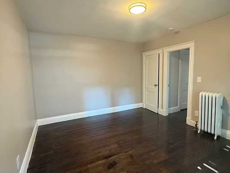 26 Harwood St #4 — Photo 5