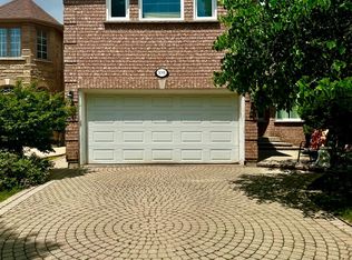 3091 Eden Oak Cres, Mississauga, ON L5L5V2