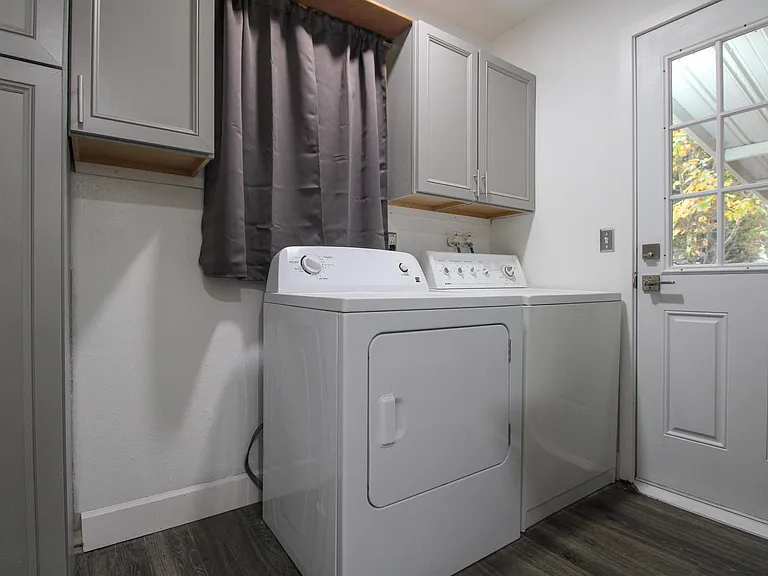 1170 Clearview Ave NE — Photo 10