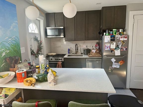 3rd image of 10 Beech Spring Dr #3G