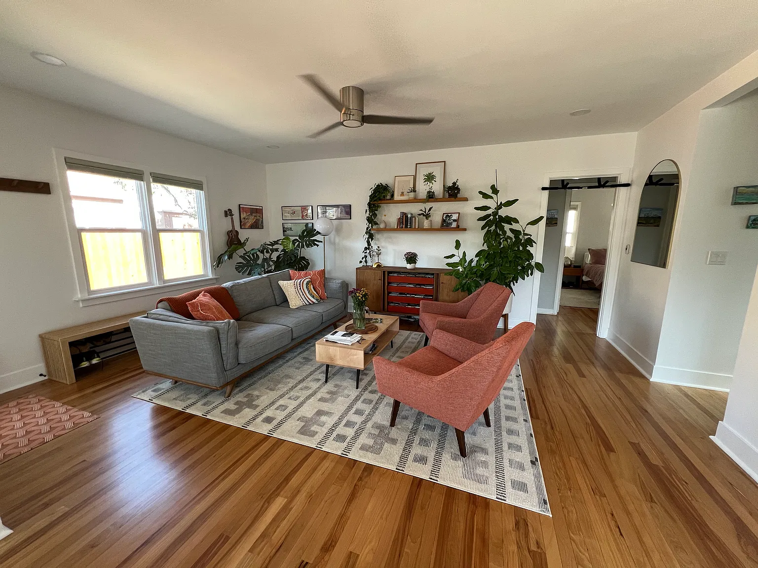 2 bed, 960 sqft, $1,650 — Photo 3