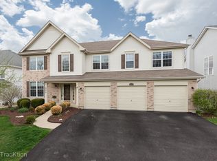 808 Hartford Ln, Bolingbrook, IL 60440