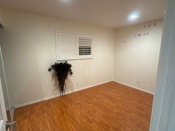 2nd image of 2137 Amberwood Ln