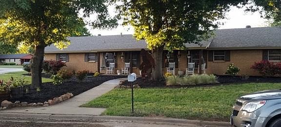 3rd image of 1312 Renee St