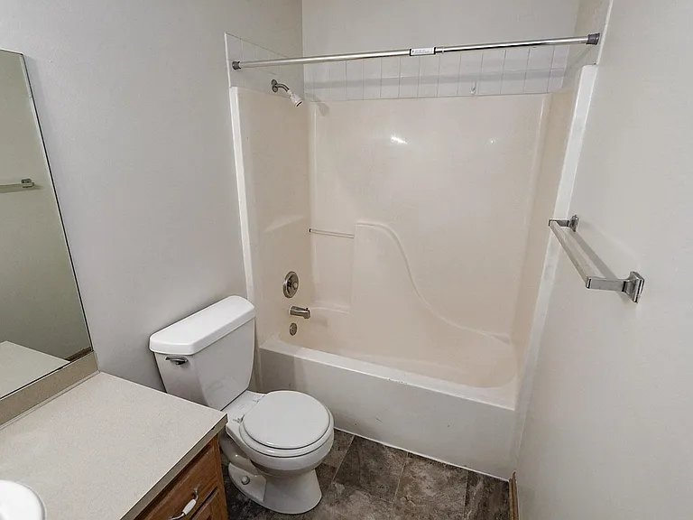 1107 Knox St — Photo 16