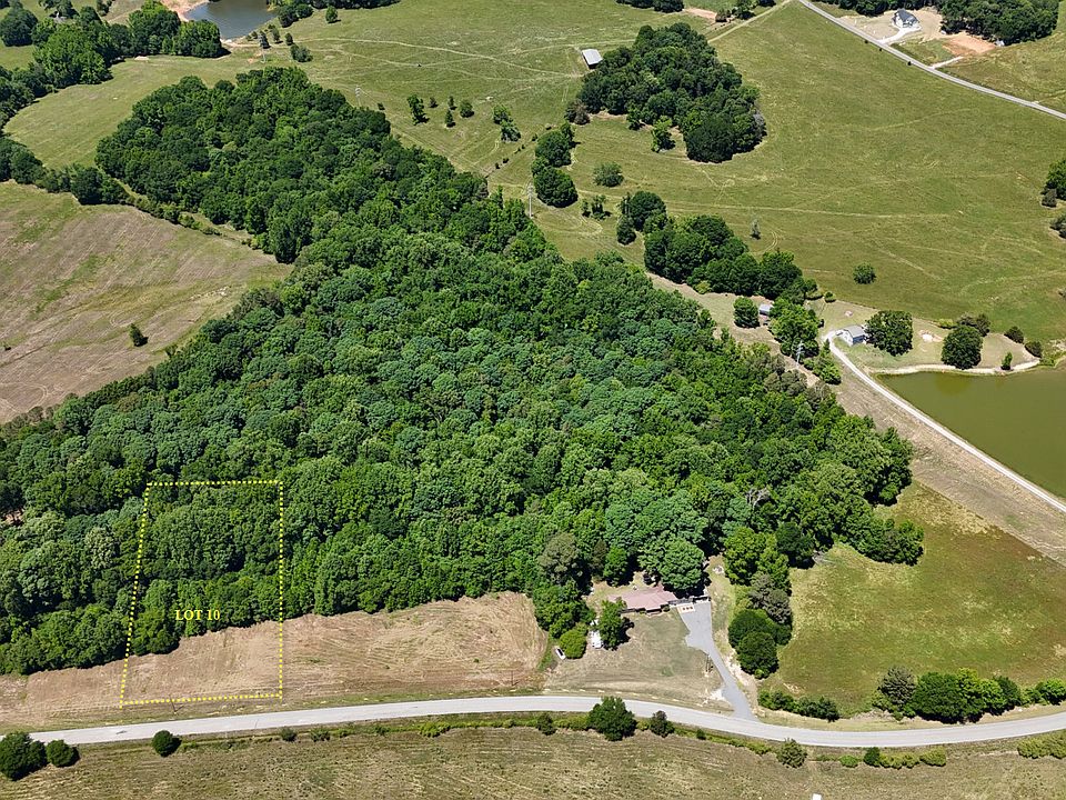 1st image of 10 Wheeler Ln