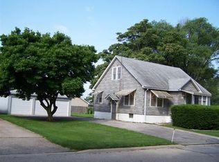 2309 Lynwood St, Crest Hill, IL 60403