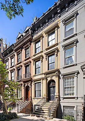 Sold by Compass | media 20