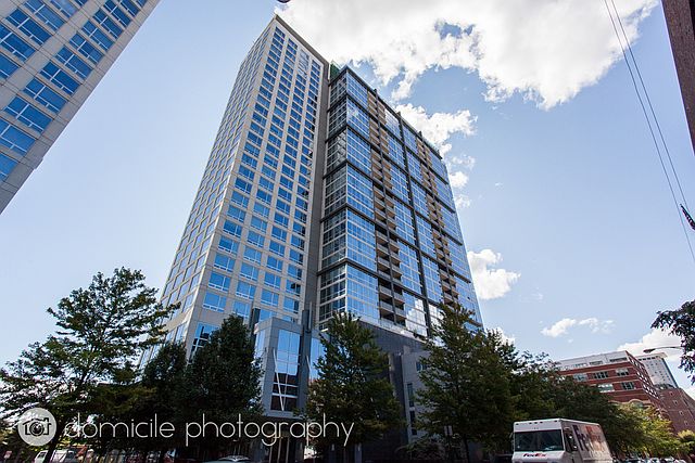 1st image of 1901 S Calumet Ave #2810