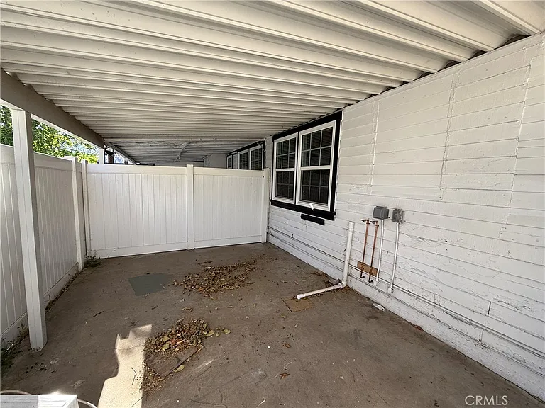 4152 Locust St — Photo 9
