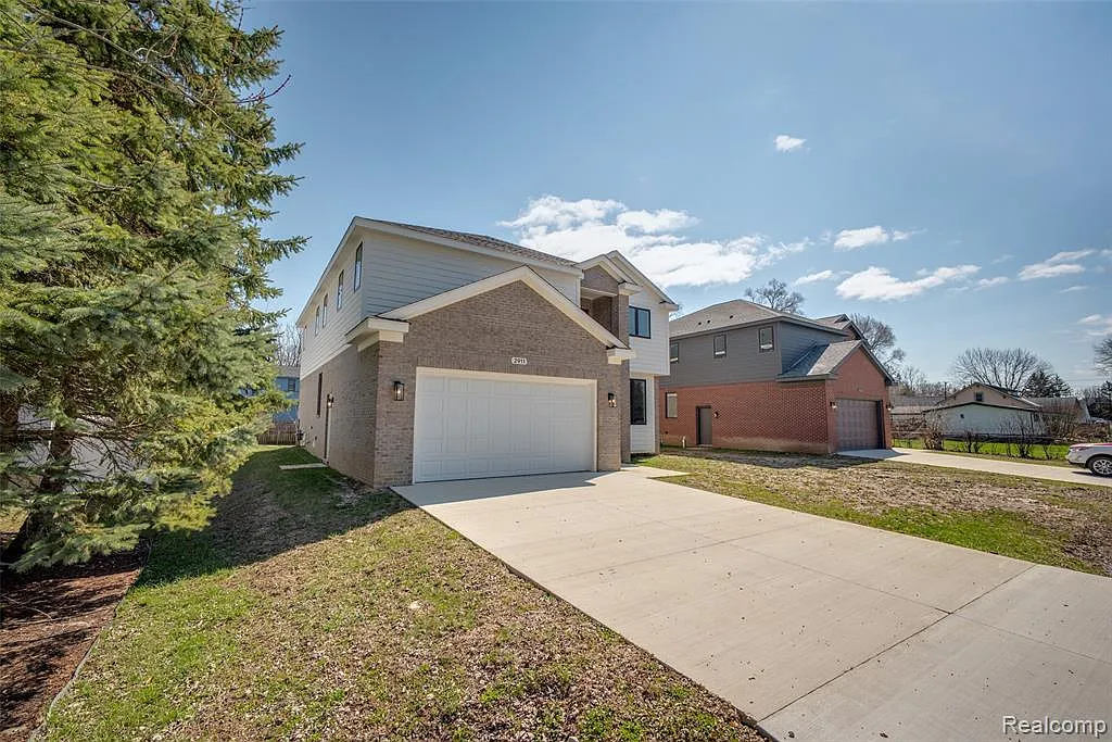 Building Photo - 2911 Walsh Dr