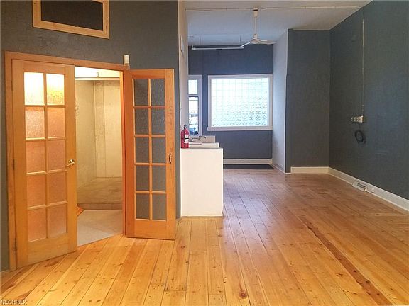 5th image of 10431 Clifton Blvd
