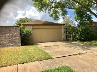 16102 Highlander Dr, Houston, TX 77082