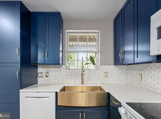 2833 S Wakefield St #C, Arlington, VA 22206