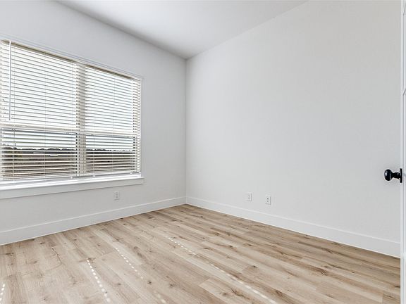 5th image of 1244 Arkansas Springs St