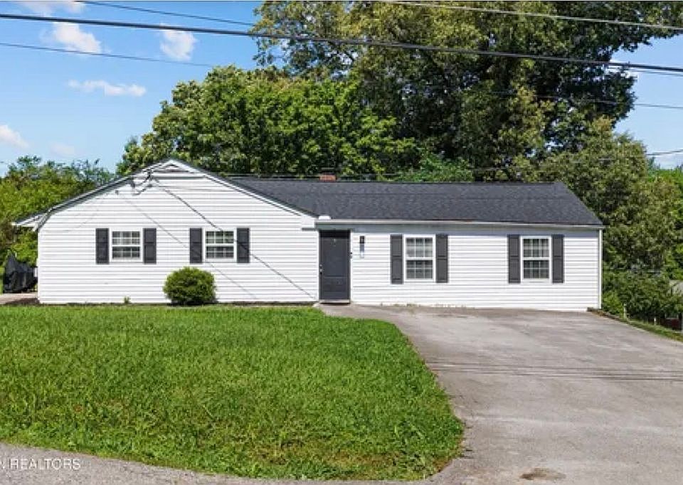 1st image of 4400 Nicholas Dr
