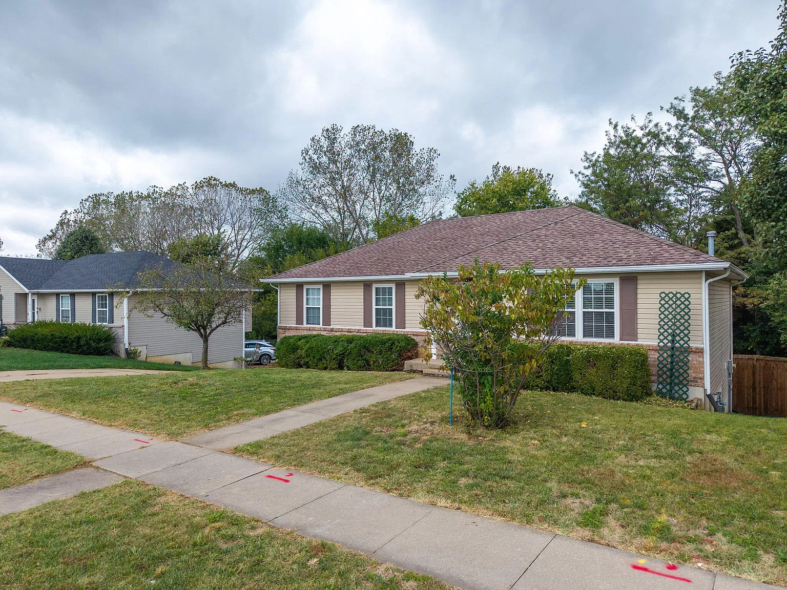 4 bed, 2.5 bath, 1963 sqft, $1,850 — Photo 2