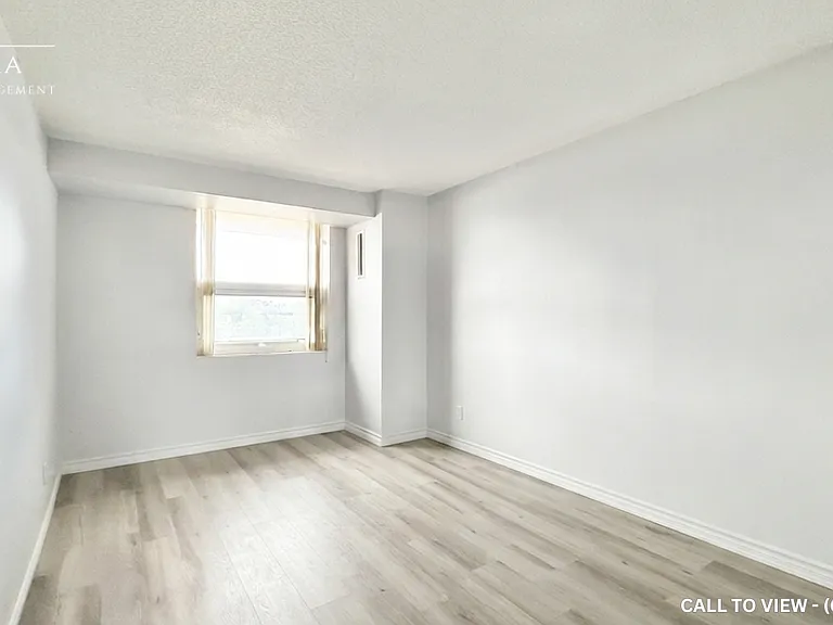 10 Dean Park Rd #318 — Photo 5