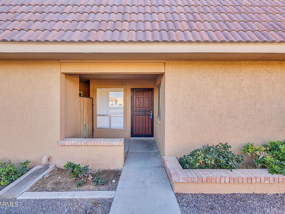 1st image of 408 W BLACKHAWK Drive #7