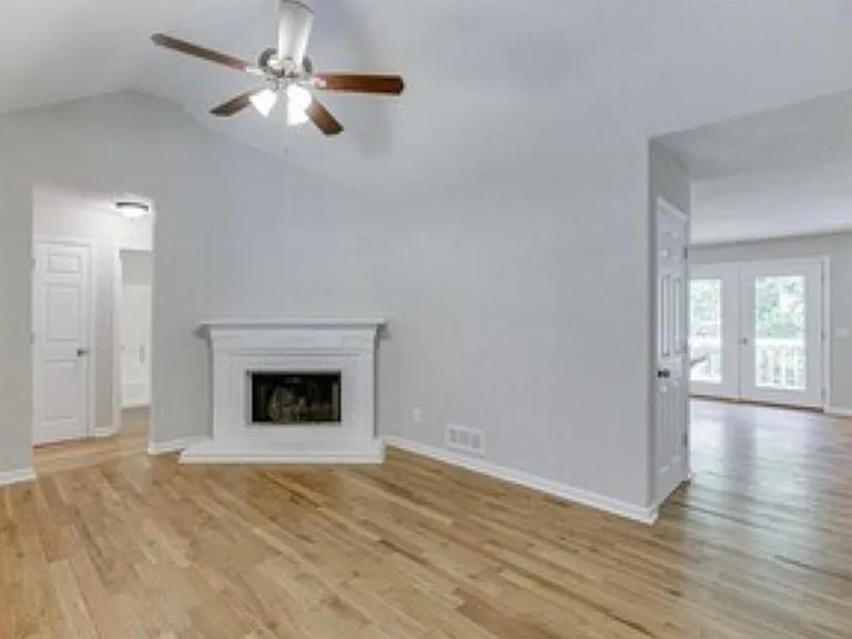 8950 Pine Tree Cir — Photo 19