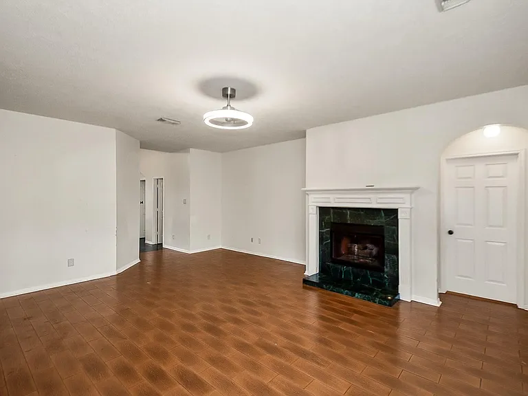 2313 Champion Dr — Photo 14