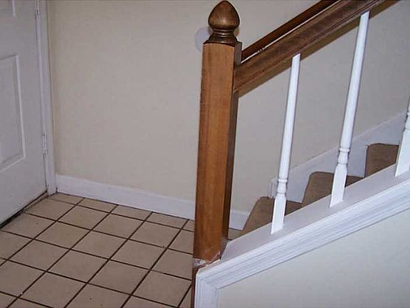 3rd image of 849 Baldwin Ave