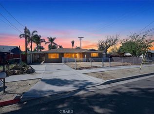 291 W Whittier Ave, Hemet, CA 92543