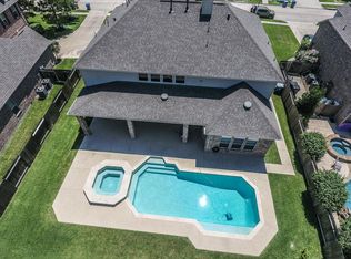 15714 Misty Leaf Ln, Houston, TX 77044