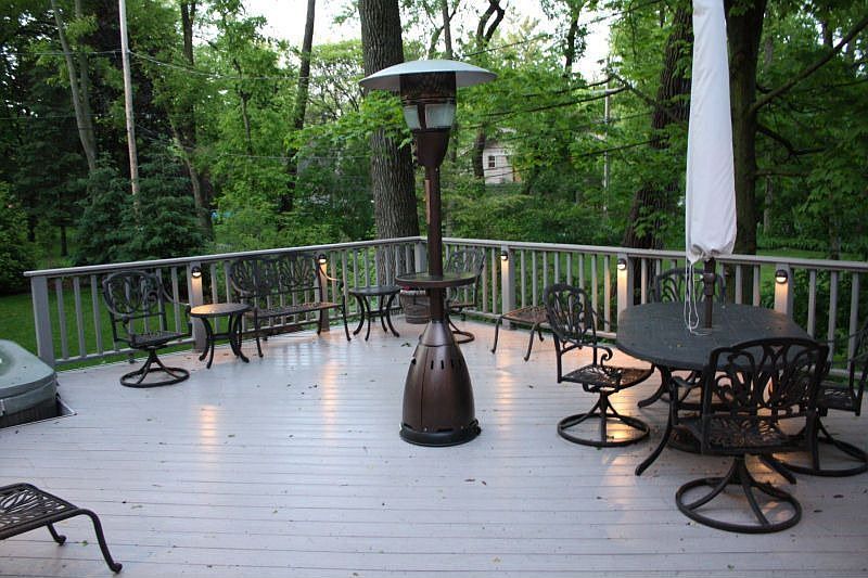 LARGE COMPOSITE DECK