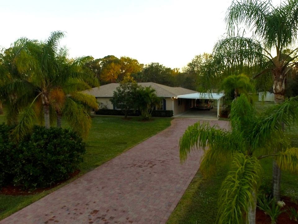1st image of 5705 40th St