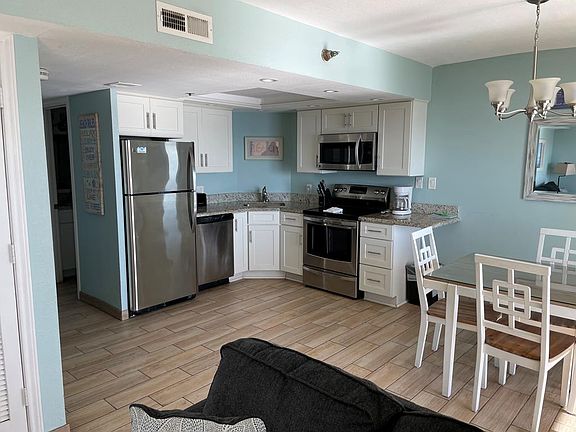 4th image of 5600 Gulf Blvd #1003