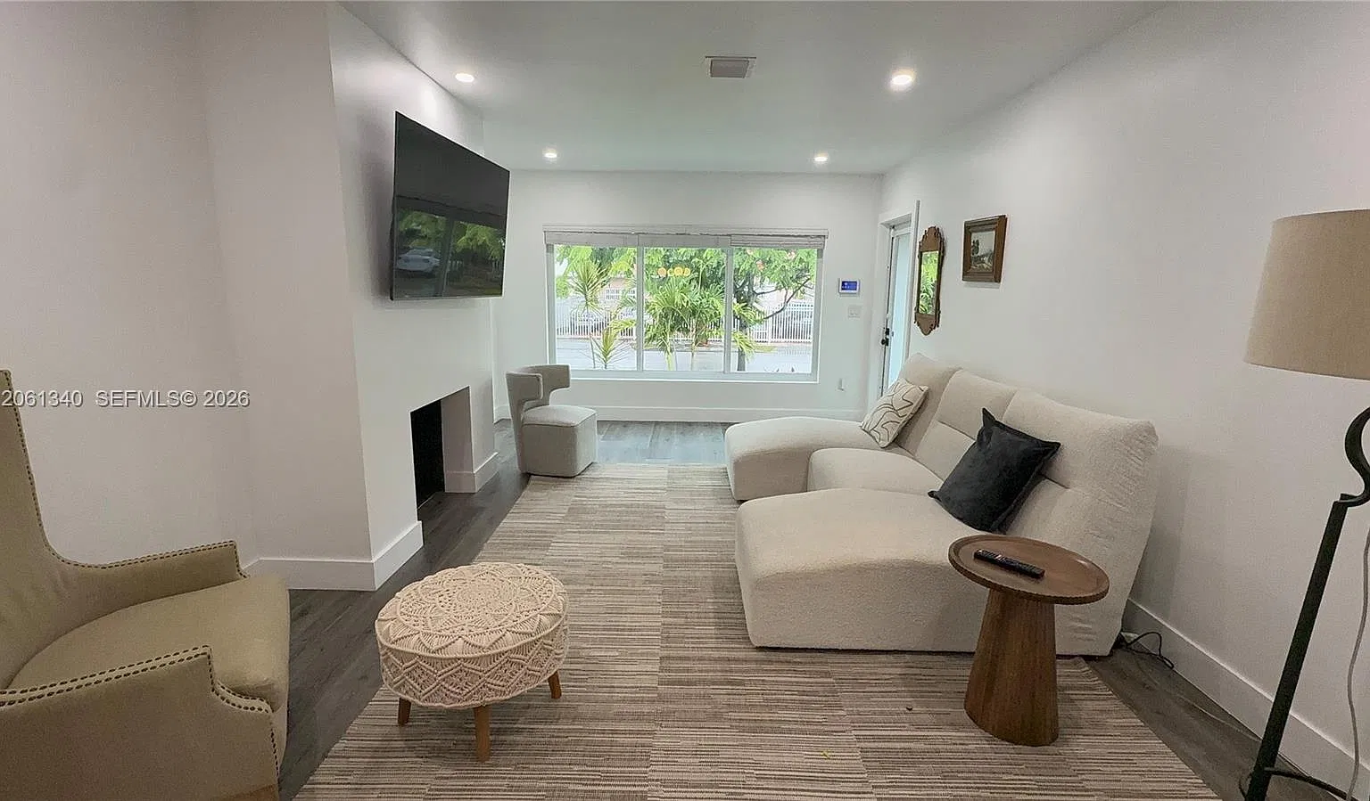 3 bed, 2.0 bath, 1600 sqft, $6,000 — Photo 1