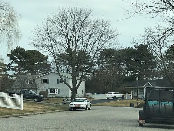 4th image of 5 Norway Pine Dr #A-k